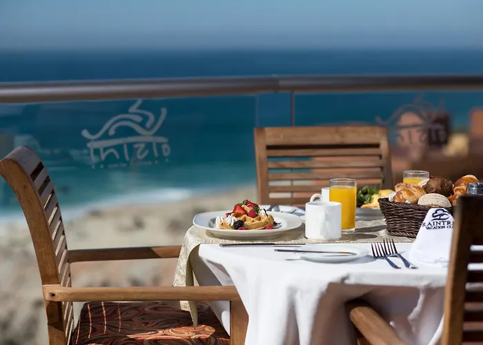 Club Regina Cabos Hotel 4*