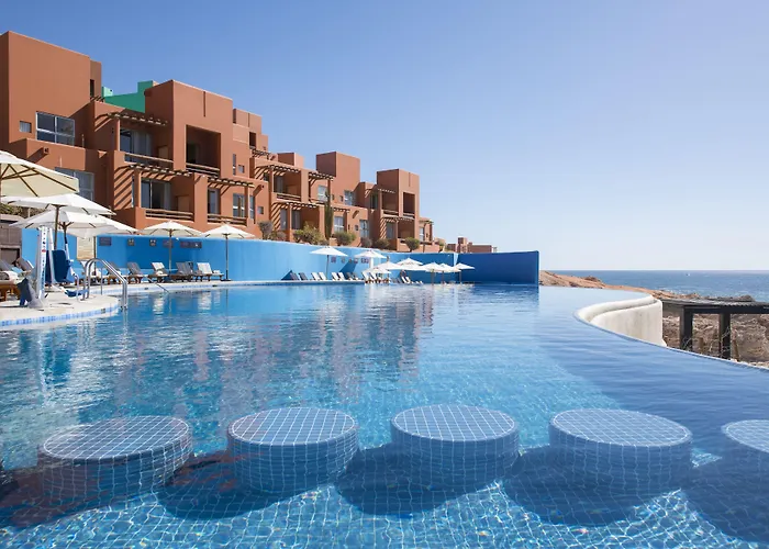 Club Regina Cabos 4*