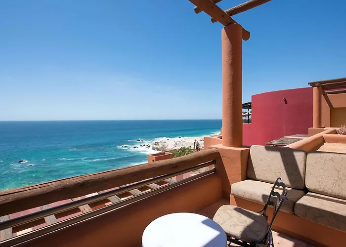 Club Regina Cabos Hotel 4*